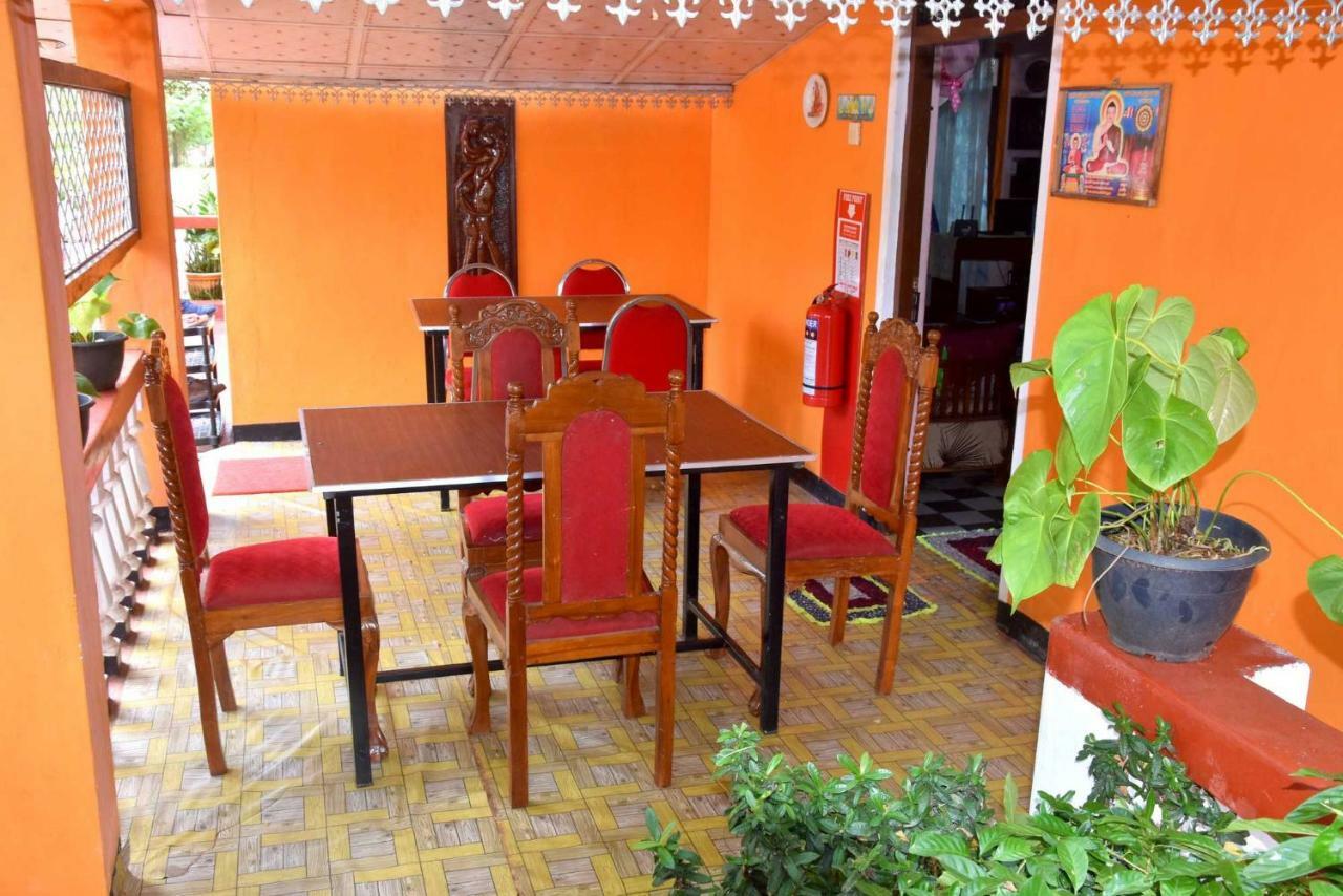 S P City Resort Anuradhapura Exteriör bild